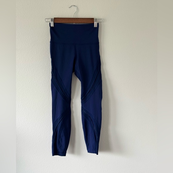 Lululemon women’s High Times Pant *Metta
Hero Blue size 4 - Picture 4 of 13